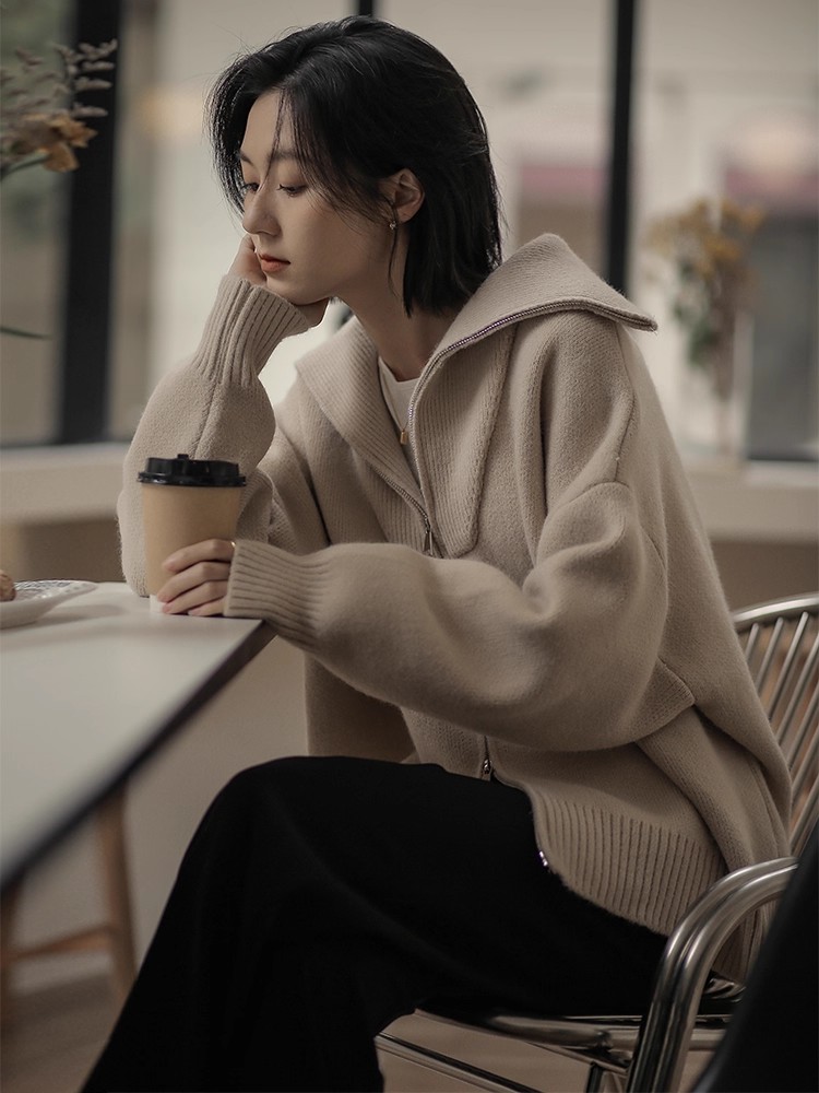Autumn large lapel sweater zip loose cardigan for women