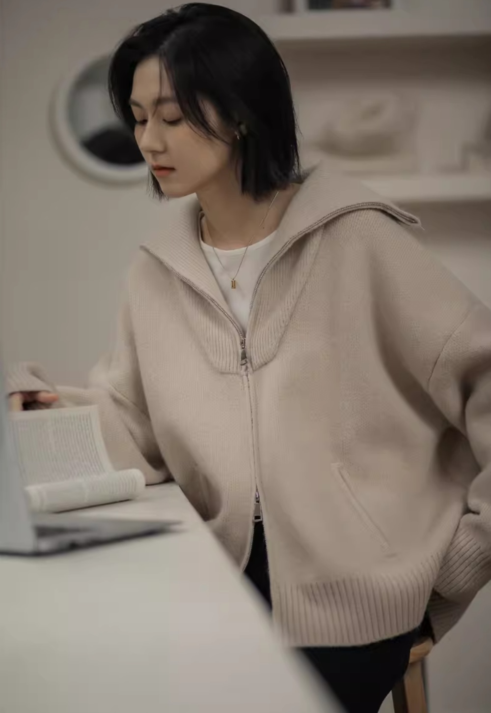 Autumn large lapel sweater zip loose cardigan for women