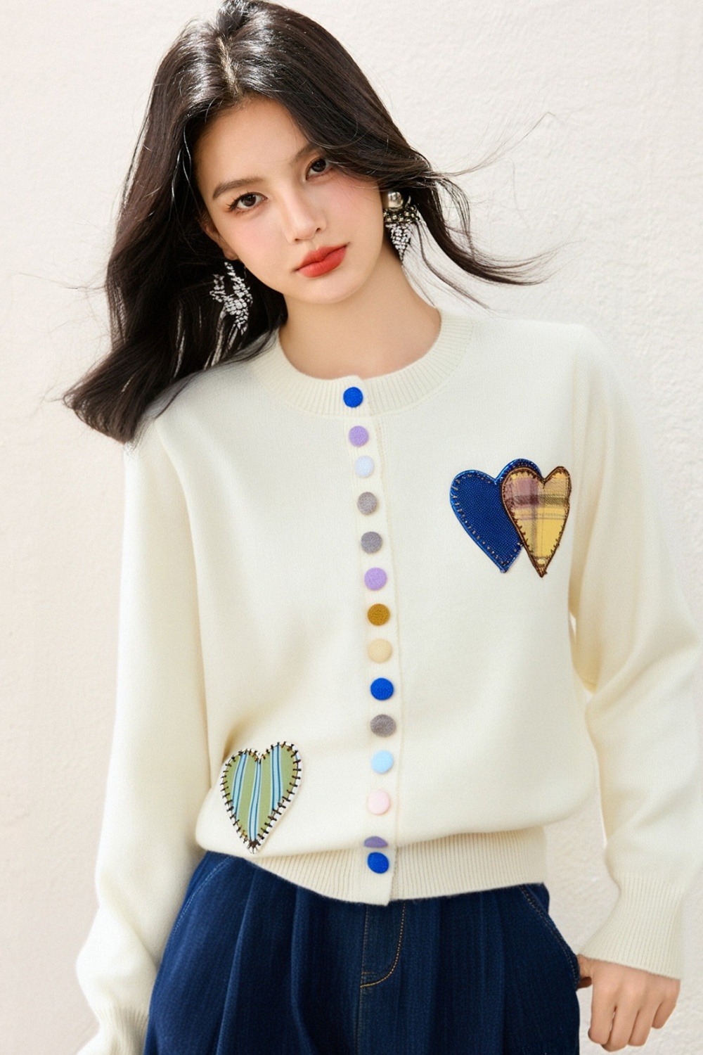 Embroidery heart round neck cardigan