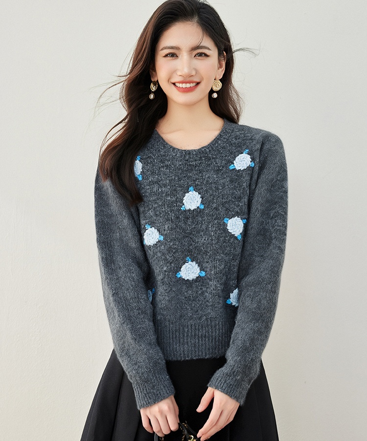 Slim embroidery colors stereoscopic sweater for women