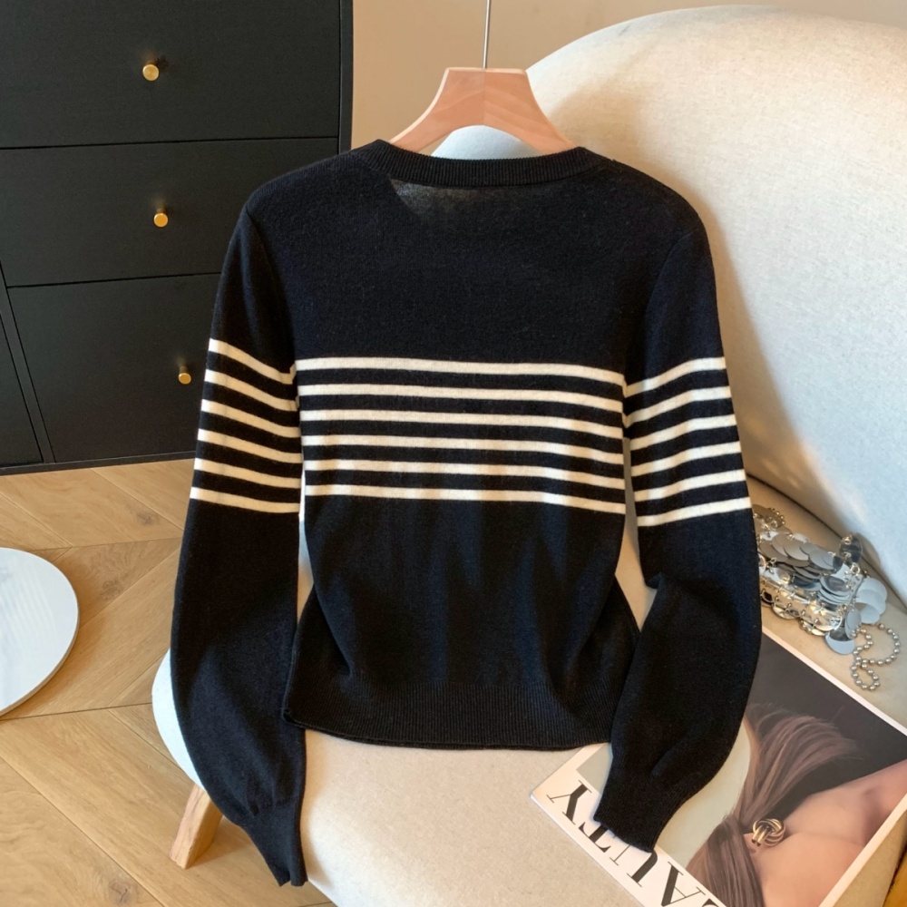 Stripe autumn and winter sweater Pseudo-two tops