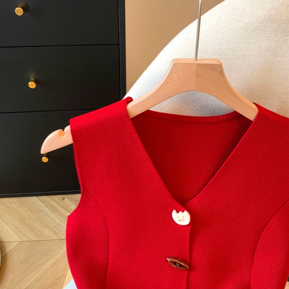 V-neck pinched waist vest unique small shirt for women