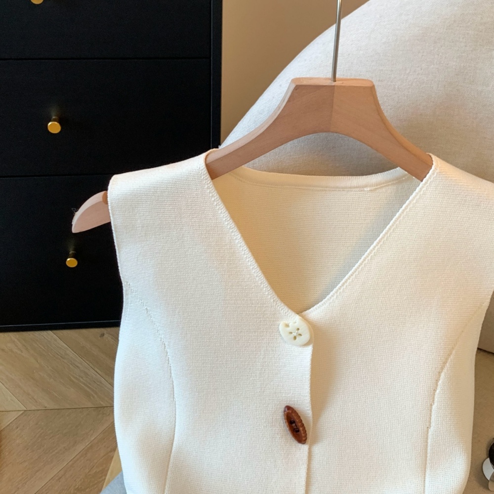 V-neck pinched waist vest unique small shirt for women