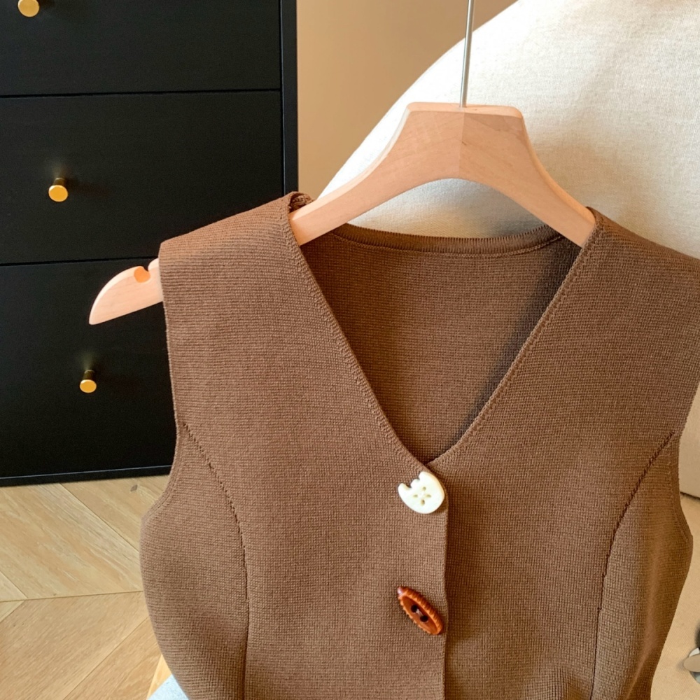 V-neck pinched waist vest unique small shirt for women