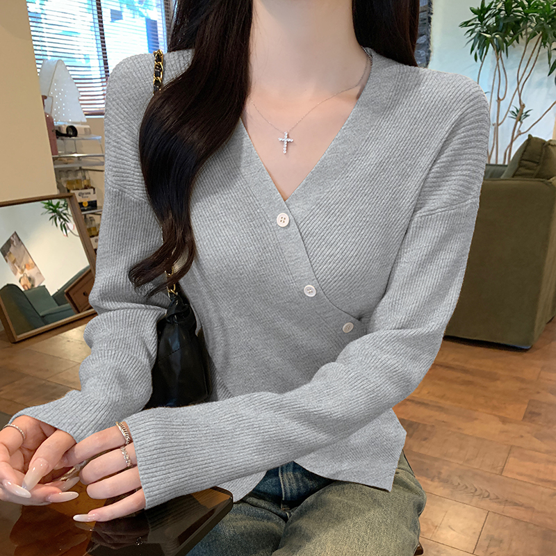 All-match temperament sweater V-neck bottoming shirt