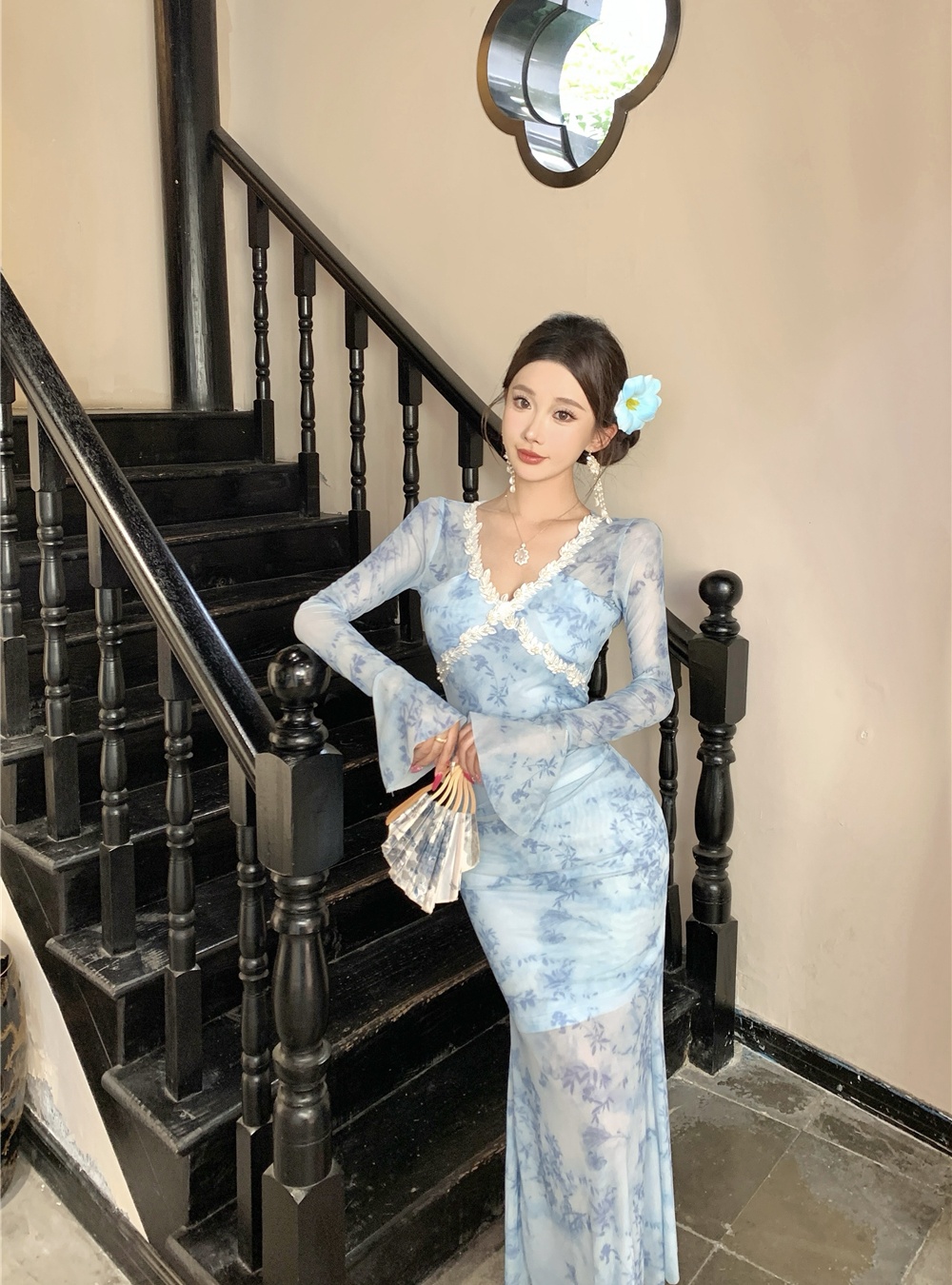 Lace package hip trumpet sleeves dress beading V-neck long dress