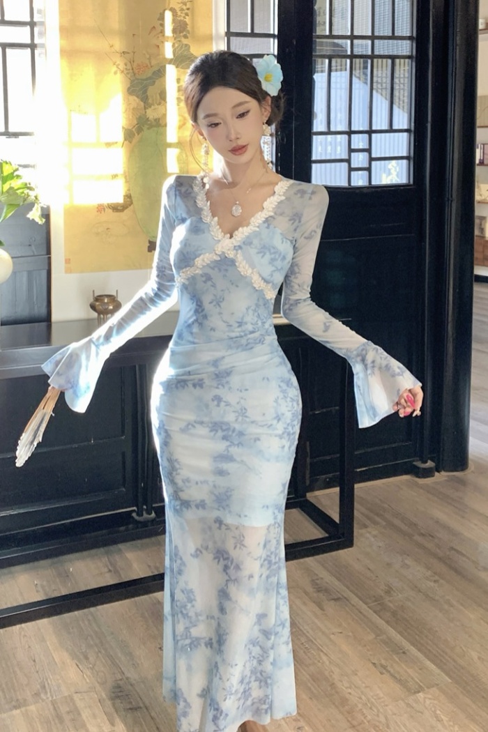 Lace package hip trumpet sleeves dress beading V-neck long dress