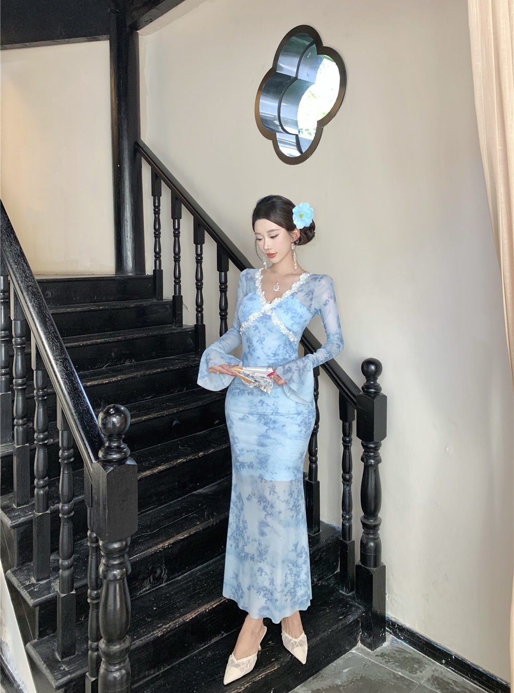 Lace package hip trumpet sleeves dress beading V-neck long dress