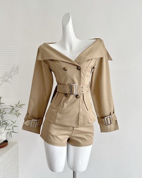 Pinched waist large lapel coat small short shorts a set