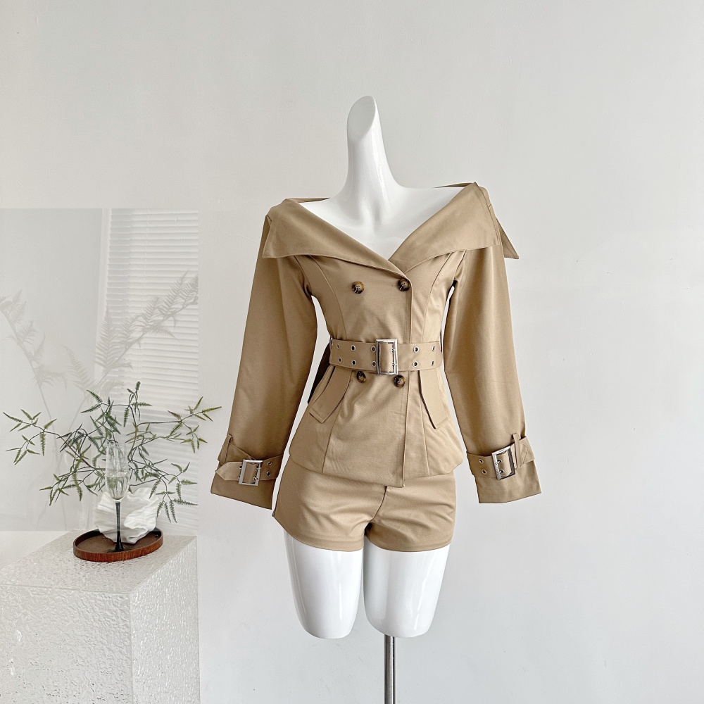 Pinched waist large lapel coat small short shorts a set