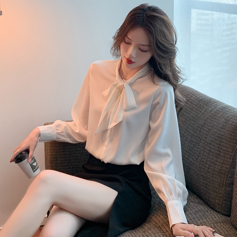 Drape autumn streamer Western style shirt for women