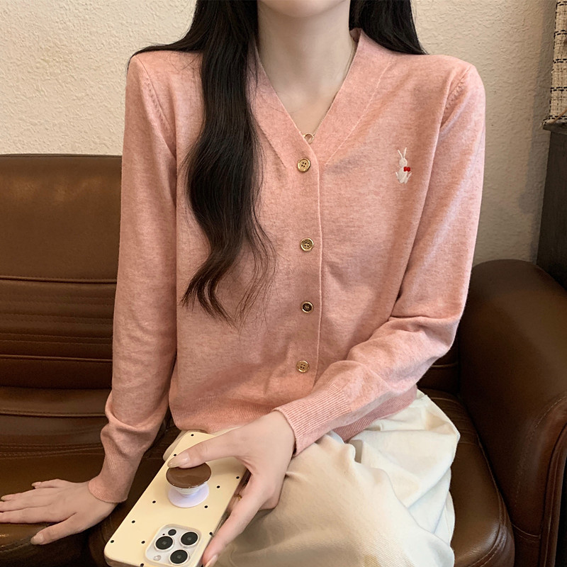 Show young V-neck small cardigan simple embroidery tops