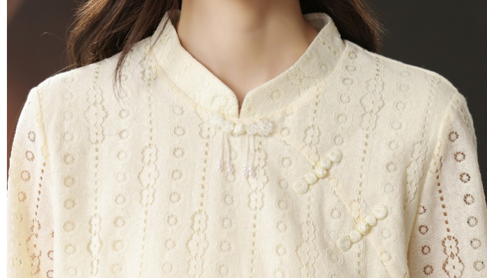 Chinese style hook flower tops hollow cstand collar cheongsam