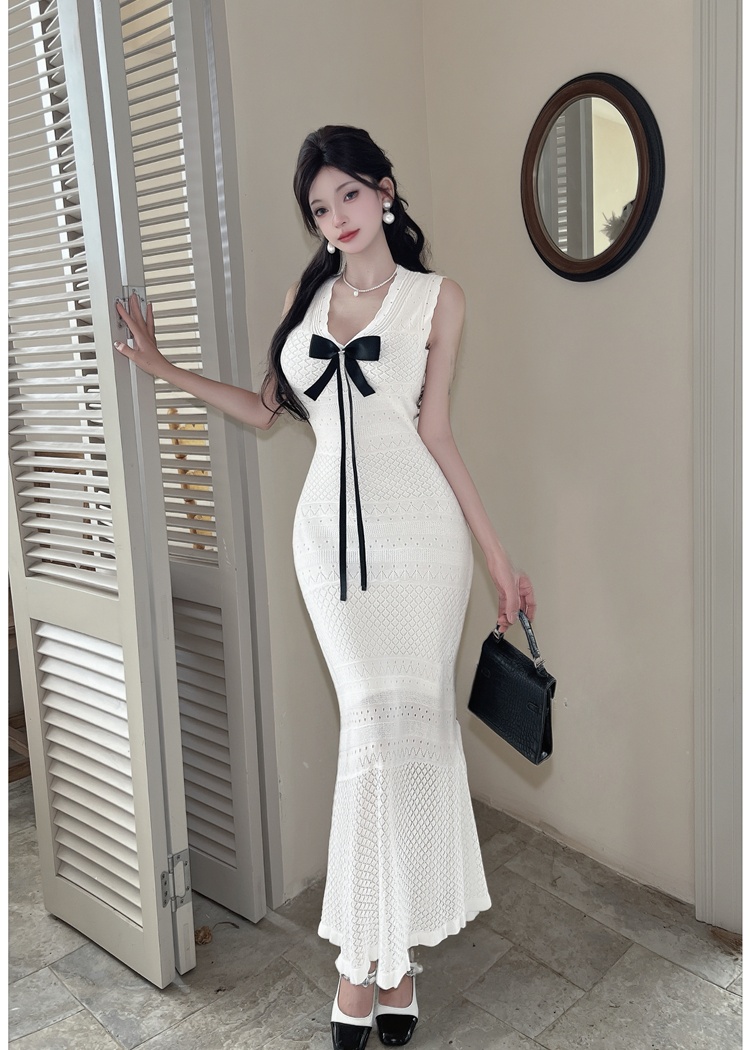 Temperament chanelstyle bow vest hollow slim V-neck dress