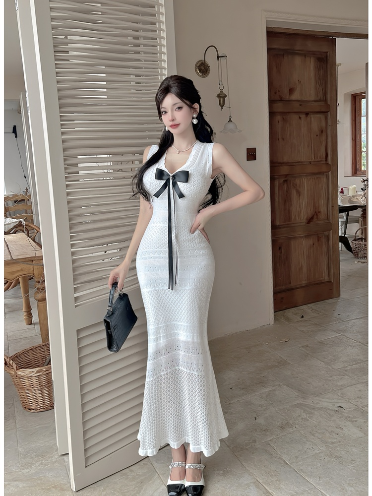 Temperament chanelstyle bow vest hollow slim V-neck dress