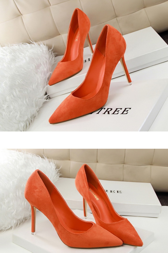 Simple fine-root sexy pointed profession shoes for women