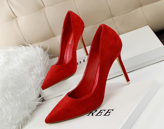 Simple fine-root sexy pointed profession shoes for women