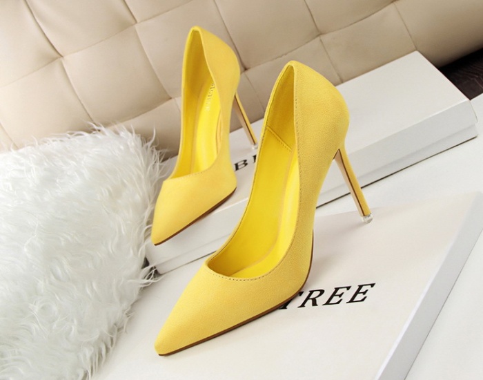 Simple fine-root sexy pointed profession shoes for women