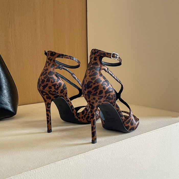 Cross hollow sandals European style open toe high-heeled shoes