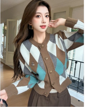 Autumn and winter quilted cardigan knitted sweater