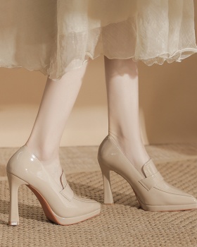 Pointed fine-root shoes autumn high-heeled shoes