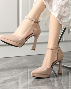 Thick pointed footware fashion night show platform
