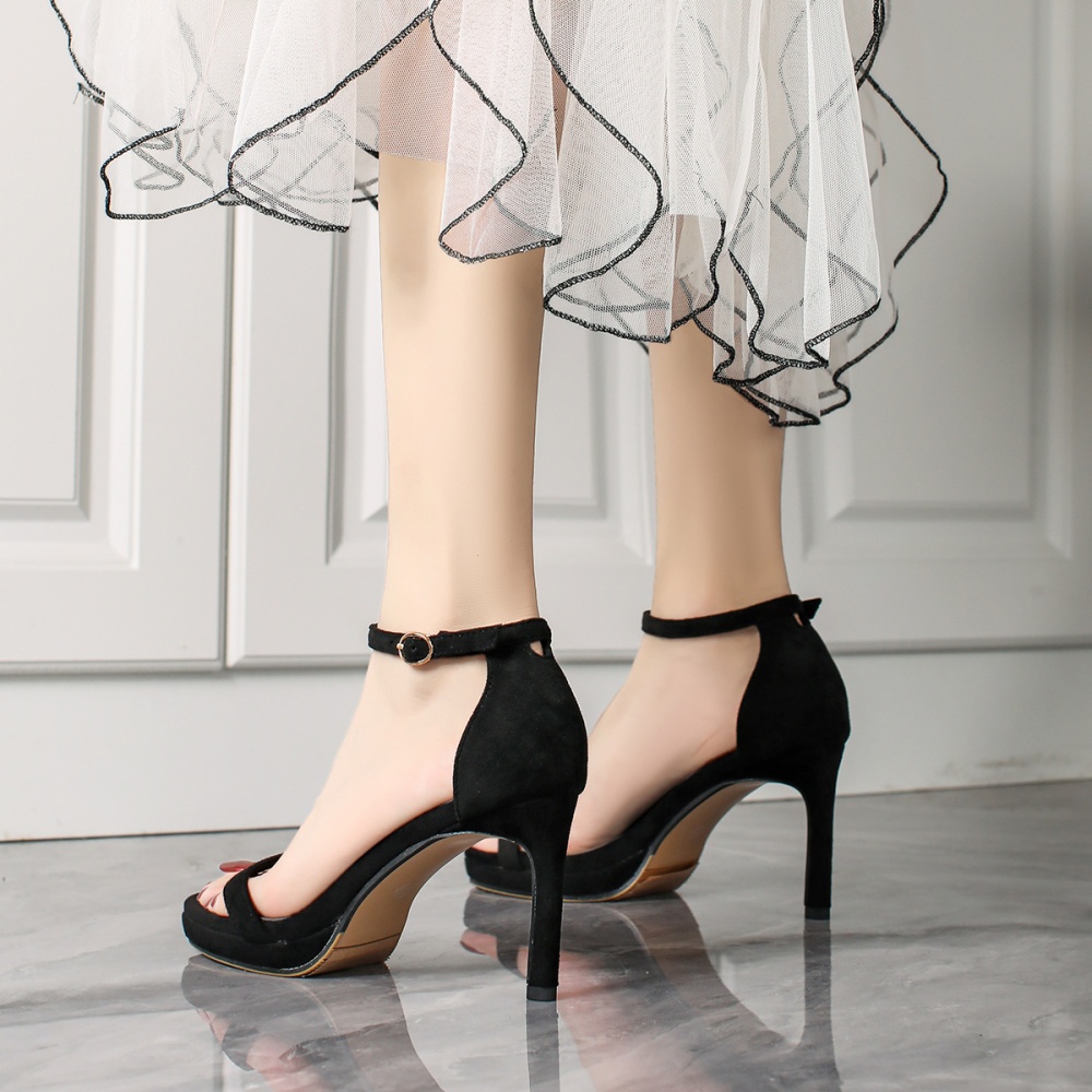 Leather face platform broadcloth sandals for women
