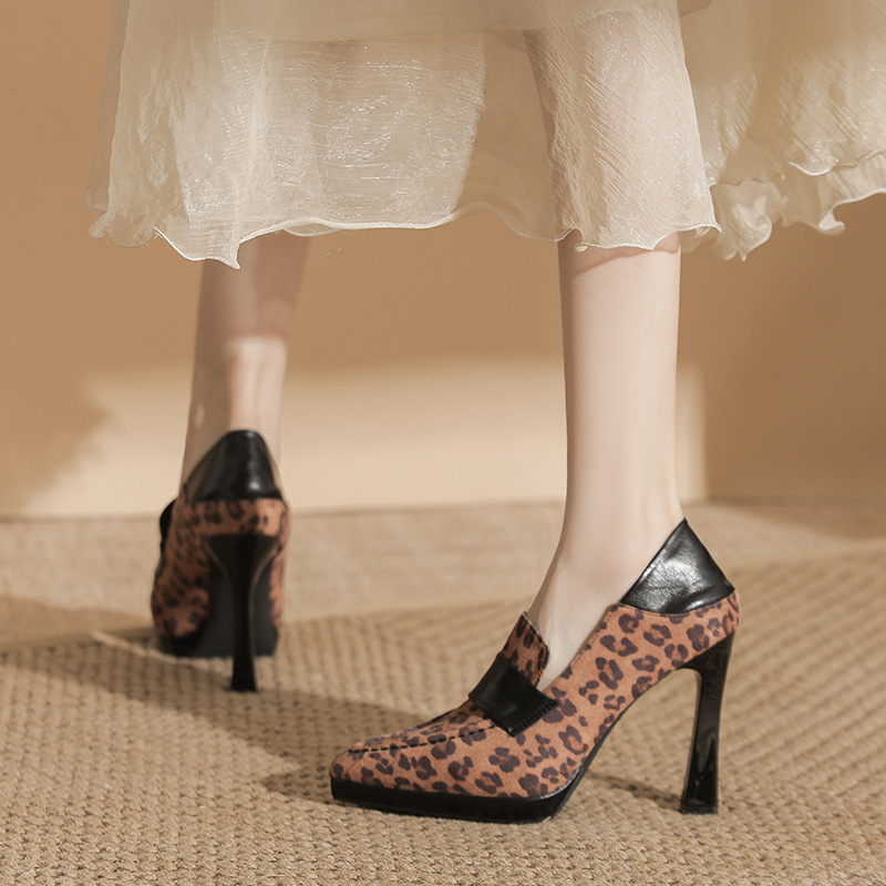 Broadcloth low high-heeled shoes sexy leopard platform