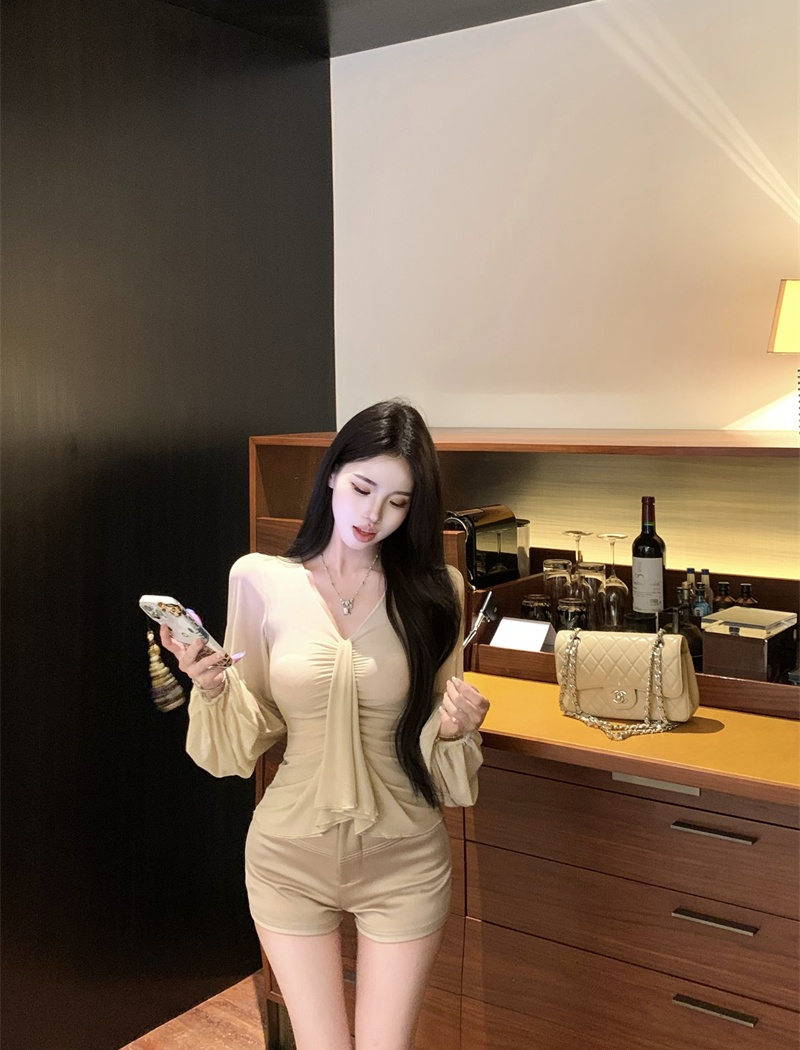 Long sleeve V-neck enticement T-shirt slim tender tops