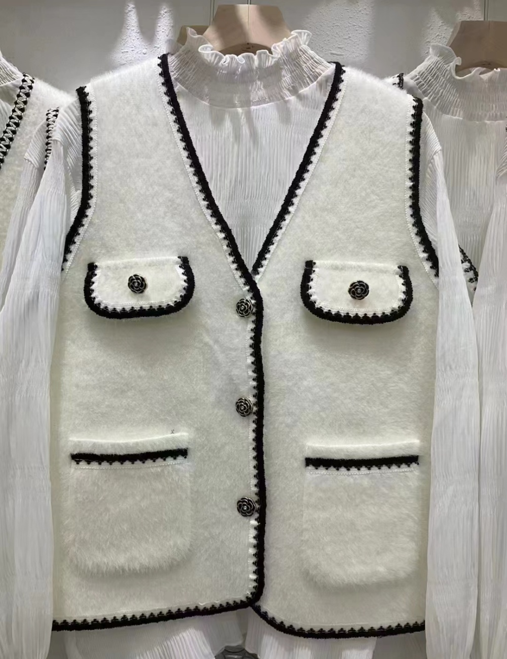Knitted autumn and winter cardigan V-neck waistcoat for women