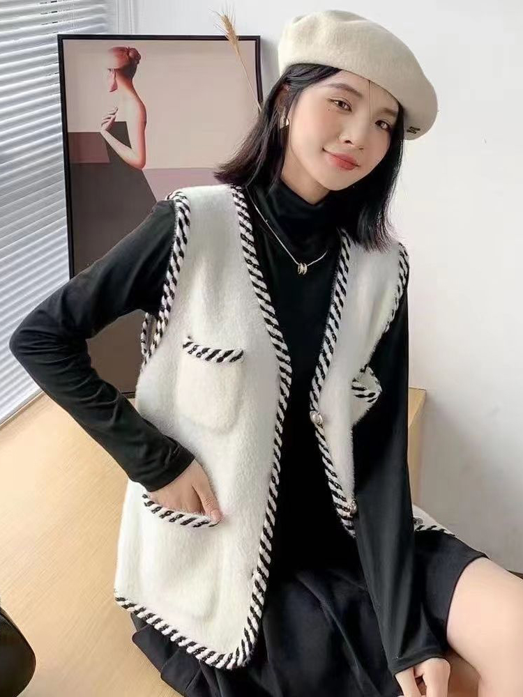 Chanelstyle sweater autumn and winter cardigan for women