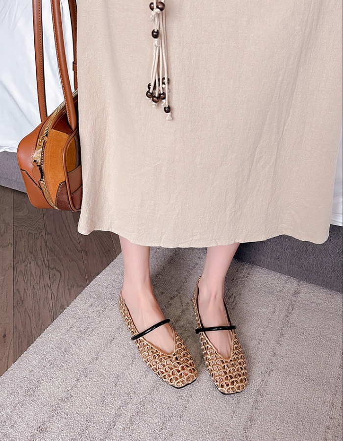 Soft surface France style shoes low mesh sandals