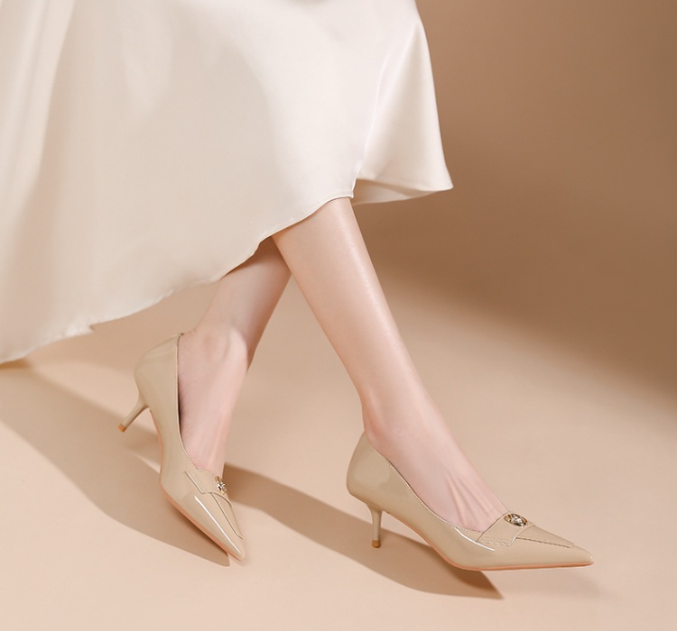 Sexy Korean style high-heeled shoes leather face low shoes