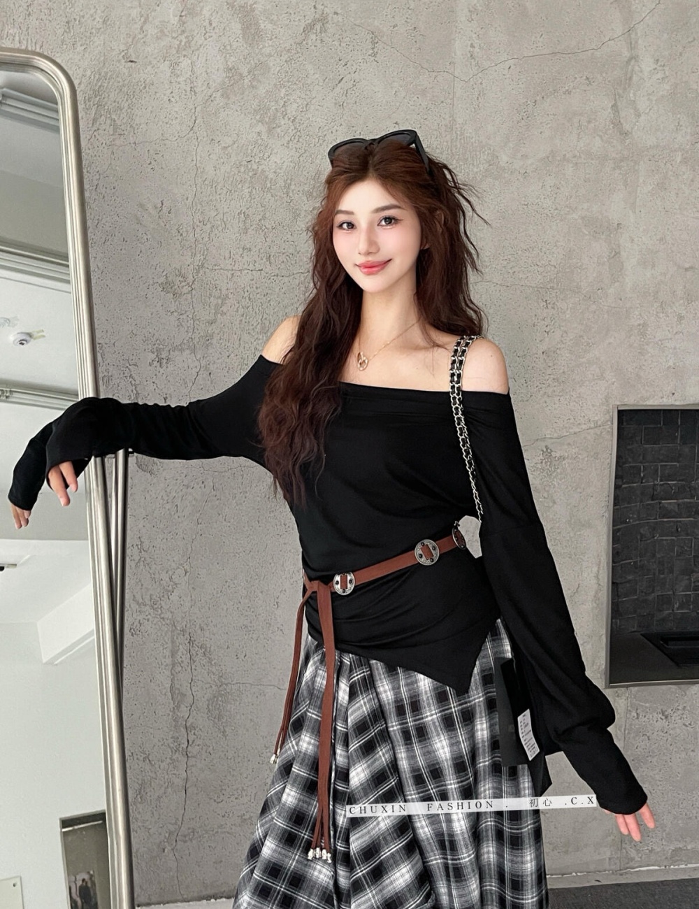 Irregular flat shoulder skirt Casual T-shirt a set