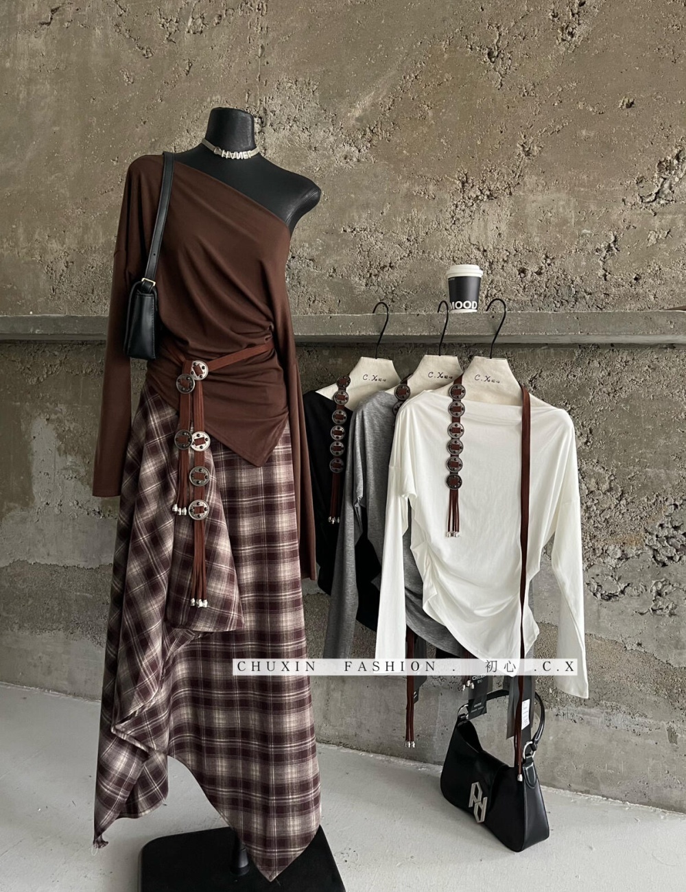 Irregular flat shoulder skirt Casual T-shirt a set
