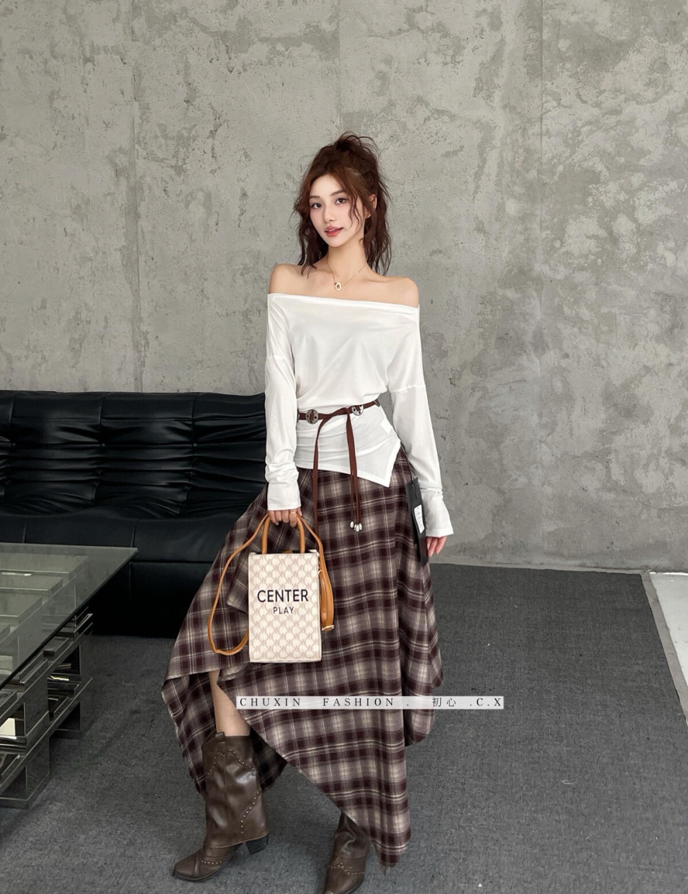 Irregular flat shoulder skirt Casual T-shirt a set