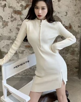 Niche package hip slim knitted zip dress