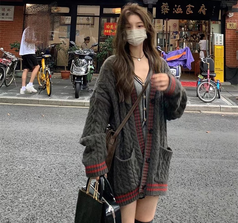 Knitted autumn and winter sweater twist long coat for women