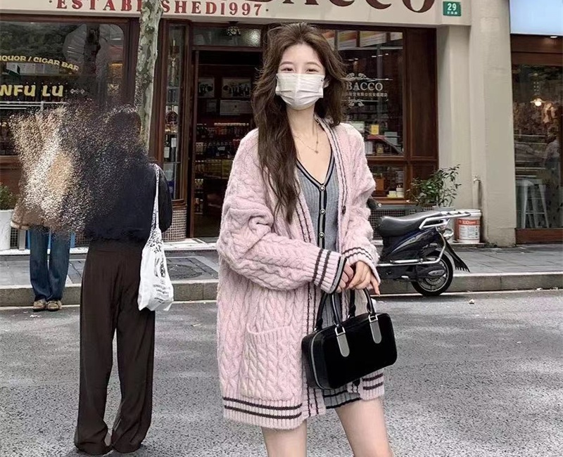 Knitted autumn and winter sweater twist long coat for women