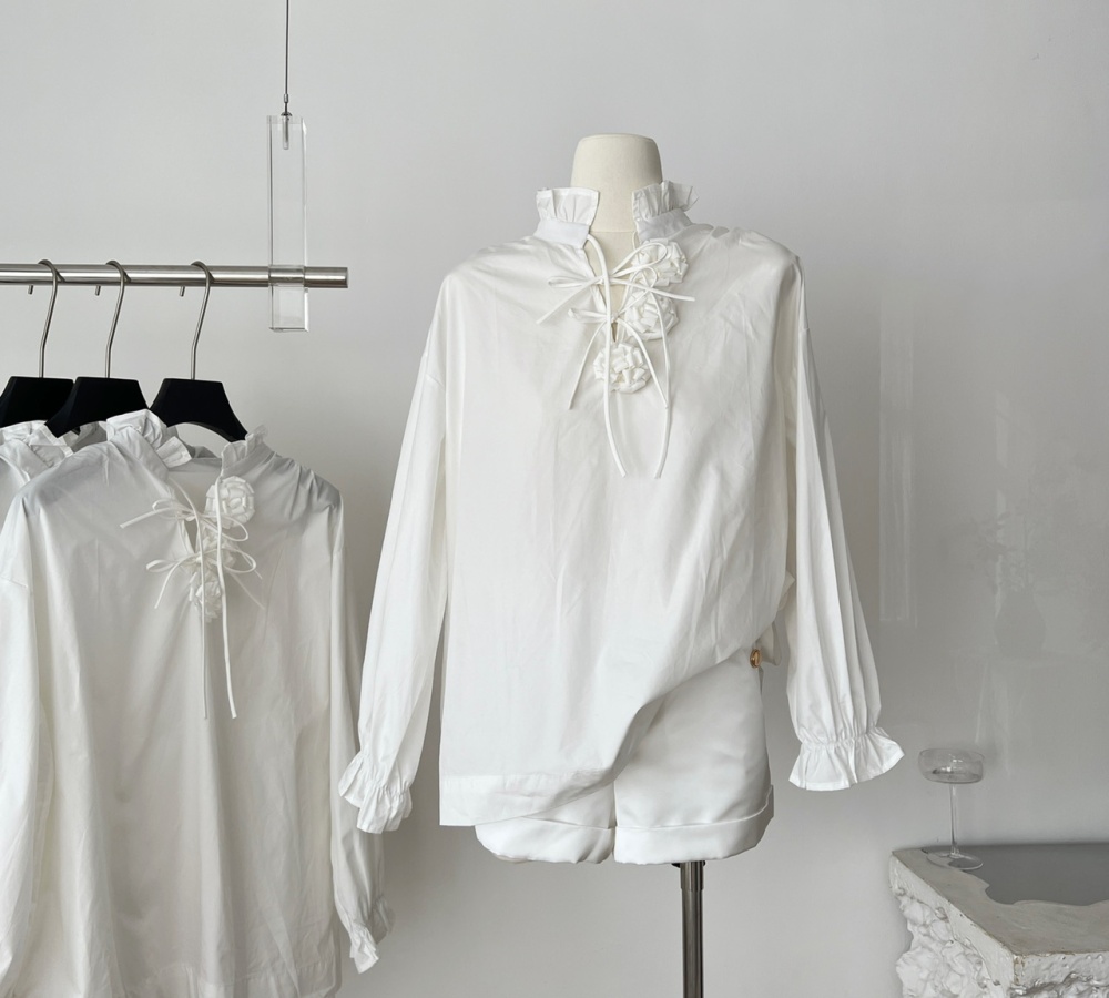 Bandage lantern sleeve burr white flowers shirt