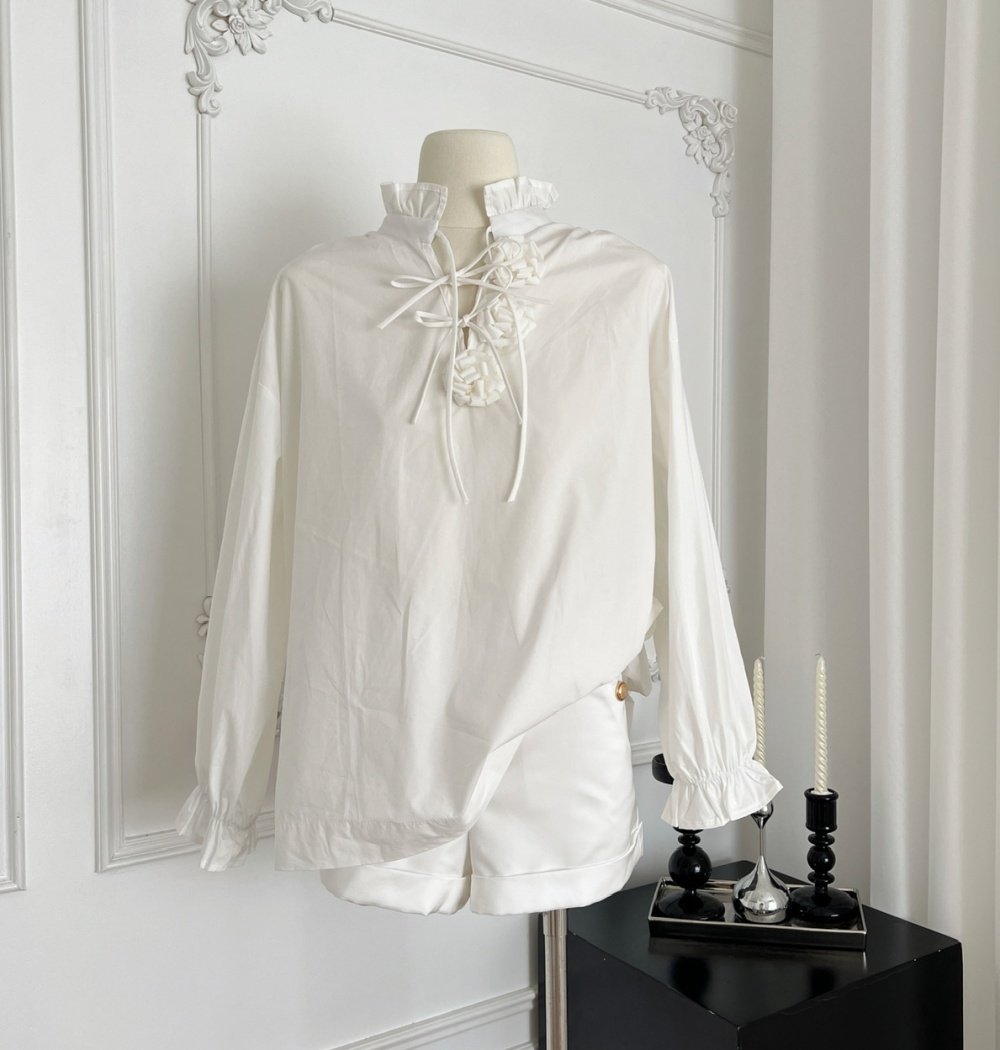 Bandage lantern sleeve burr white flowers shirt