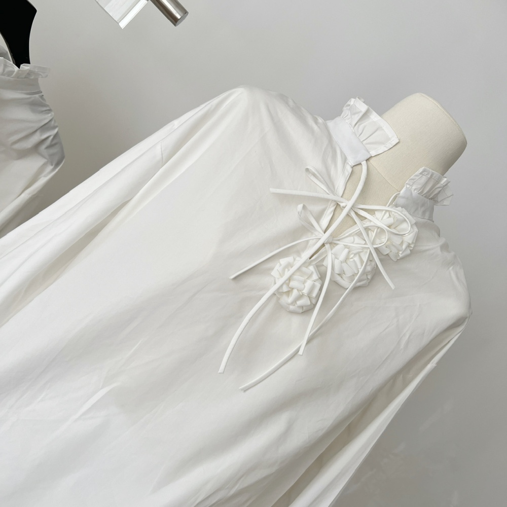Bandage lantern sleeve burr white flowers shirt
