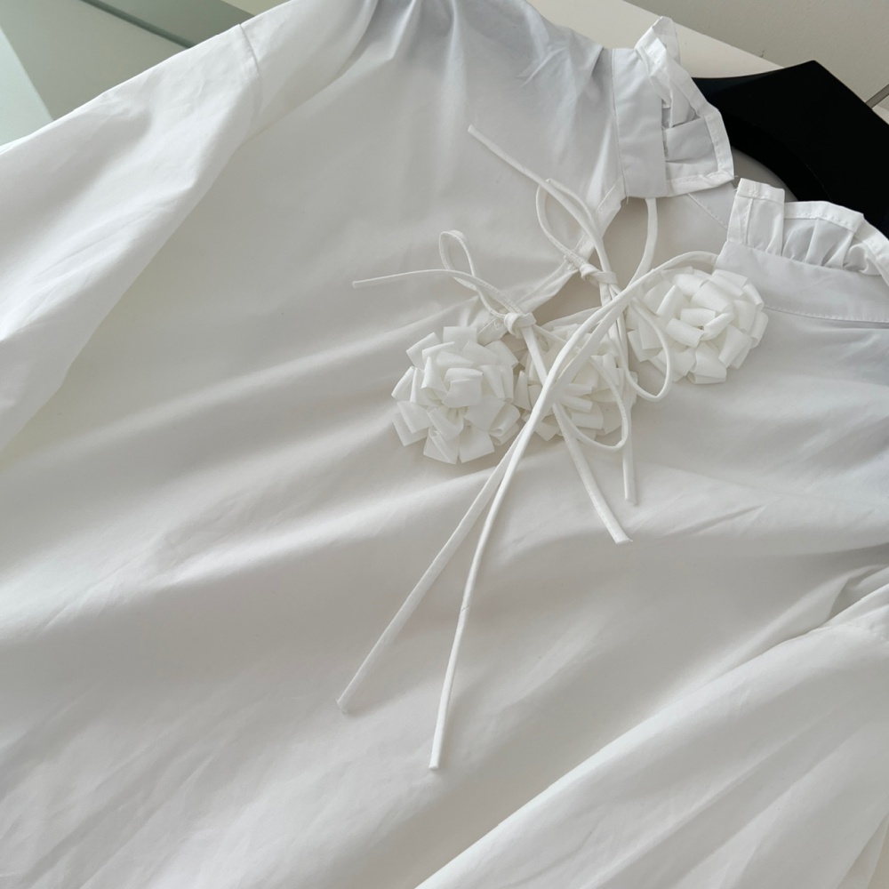 Bandage lantern sleeve burr white flowers shirt