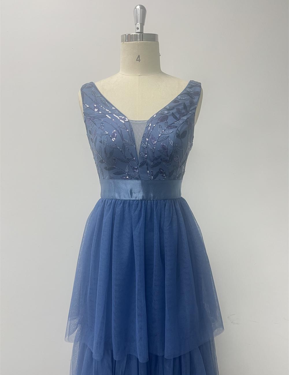 V-neck sleeveless evening dress European style dress