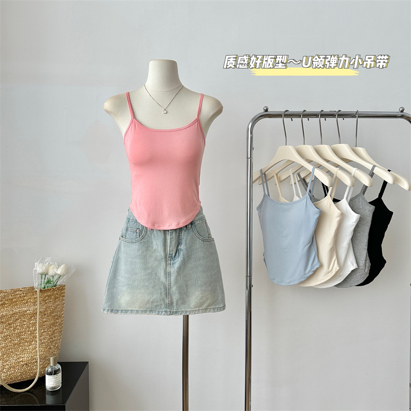 Spicegirl wears outside underwear pure tops
