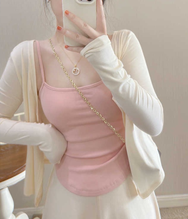 Spicegirl wears outside underwear pure tops
