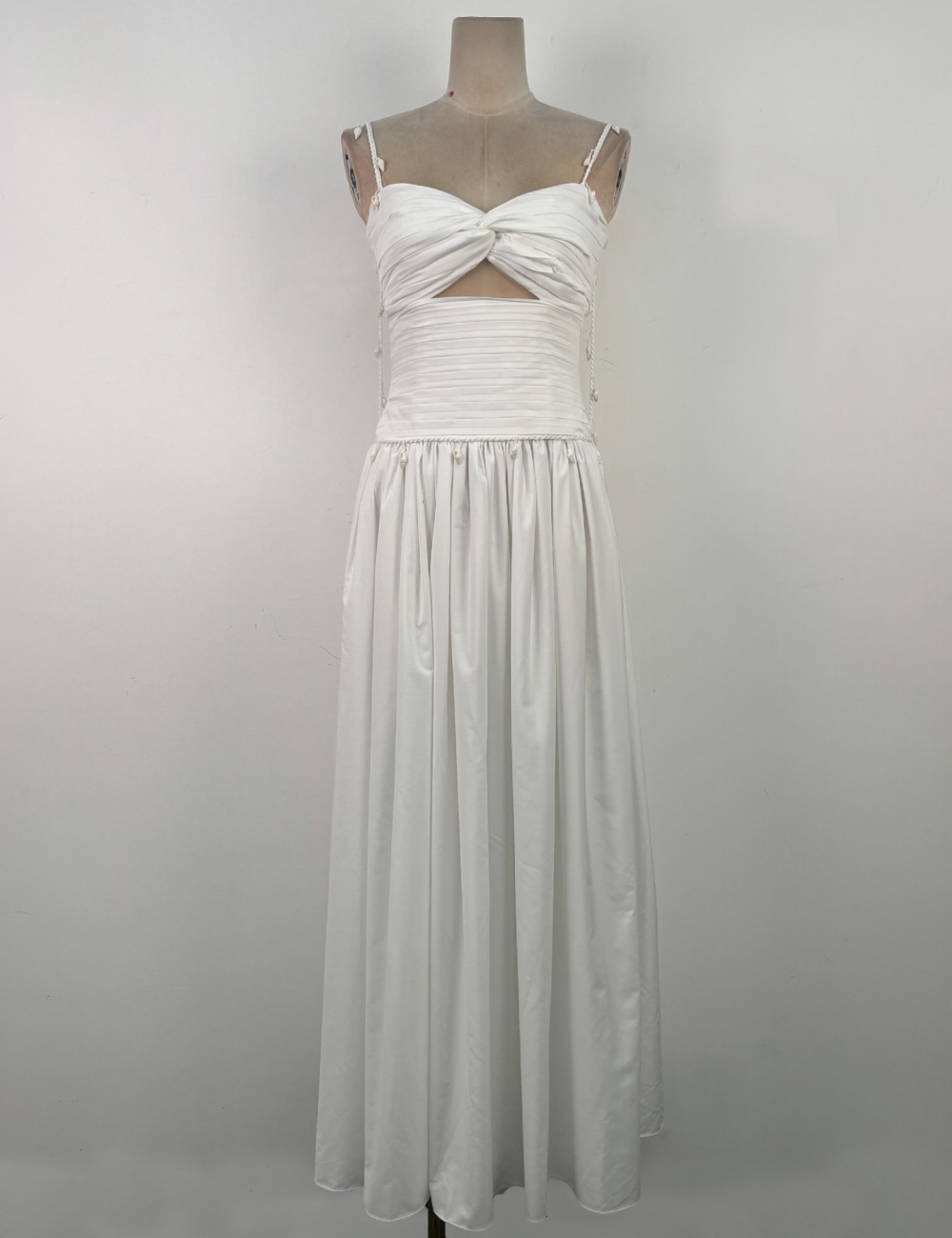 White niche sling long dress pleated big skirt dress