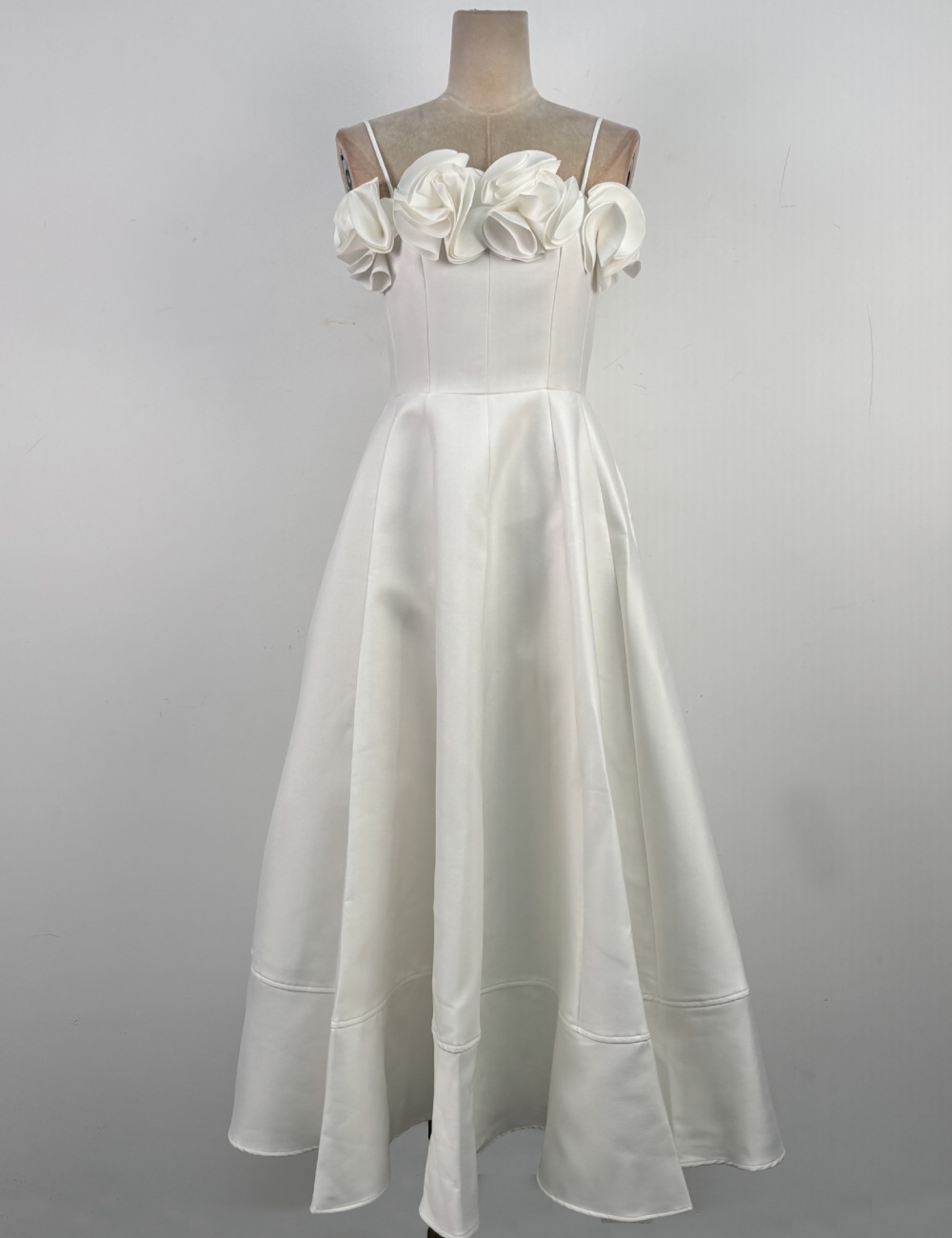 Pinched waist temperament dress sling elegant long dress