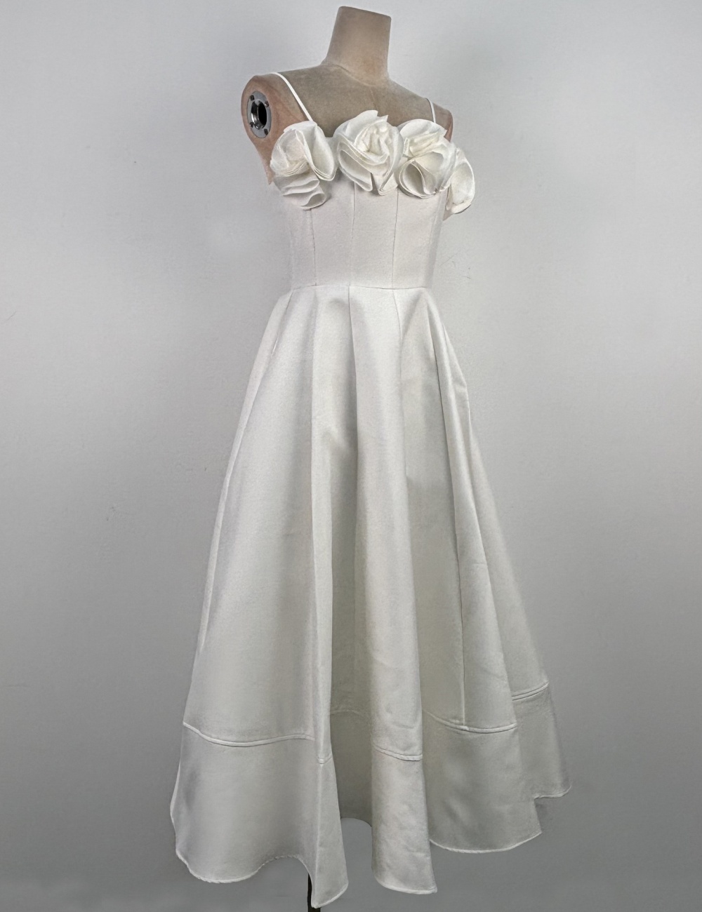 Pinched waist temperament dress sling elegant long dress