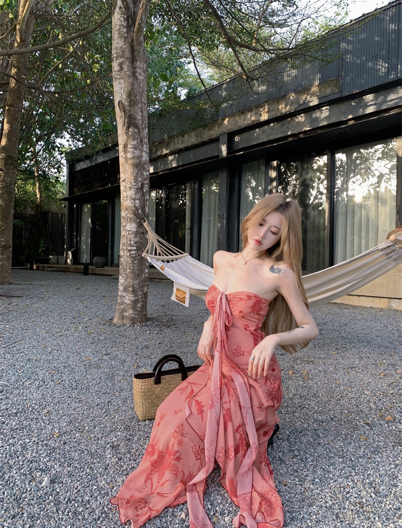Wrapped chest enticement vacation long dress